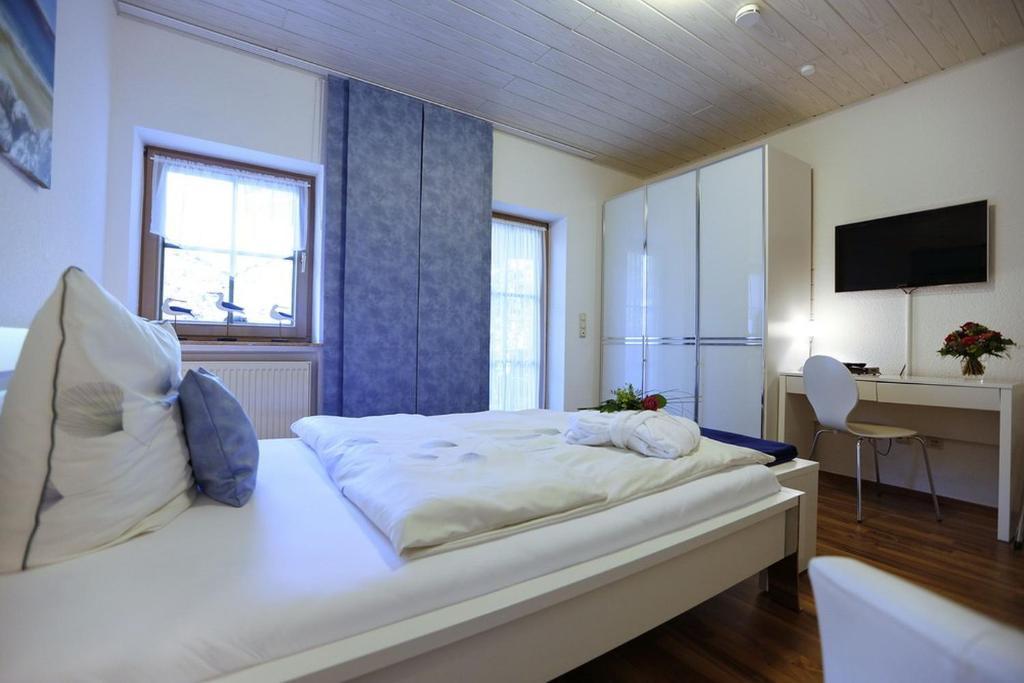 Landhotel Villa Moritz Garni Oberahr Værelse billede
