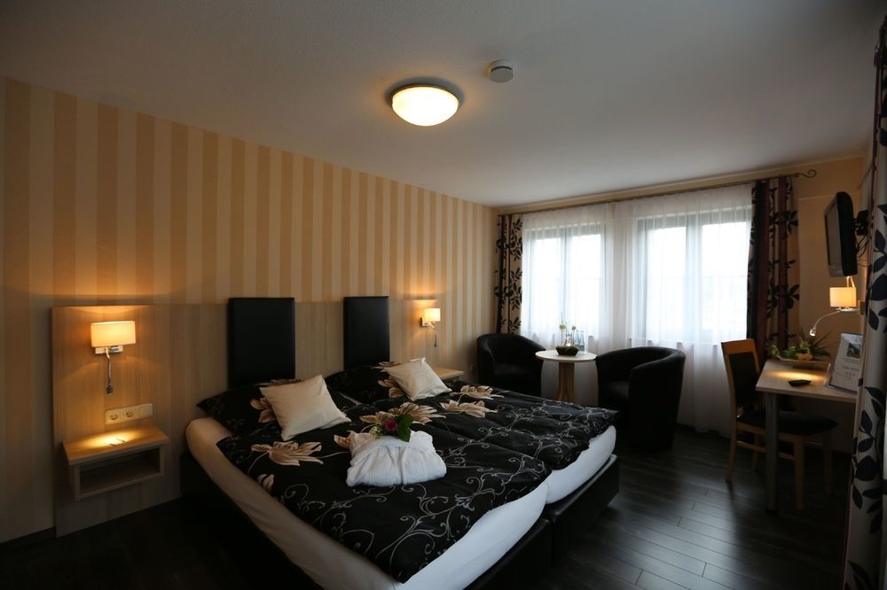Landhotel Villa Moritz Garni Oberahr Eksteriør billede