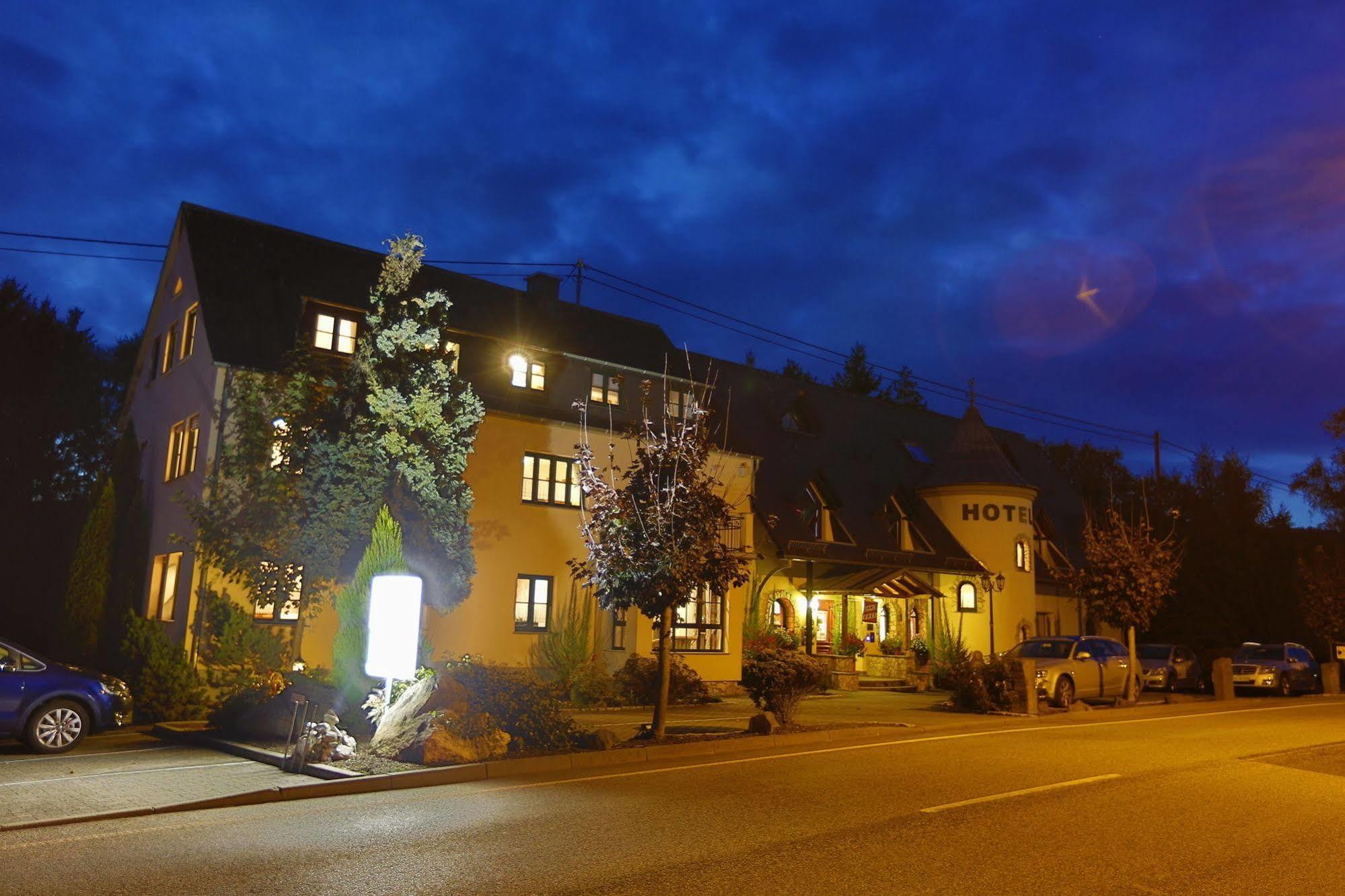 Landhotel Villa Moritz Garni Oberahr Eksteriør billede